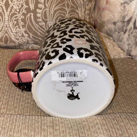 🖤🤍🩷NWT Stay Wild Animal Print w/Kiss 18oz Microwave/Dishwasher Safe Mug - Picture 6 of 12